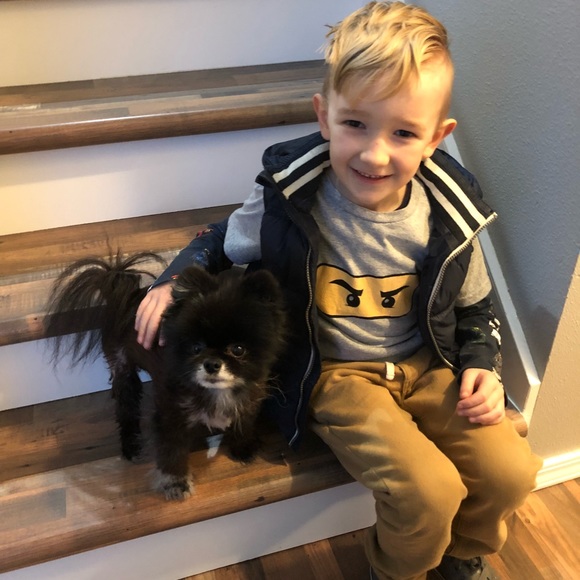 Meet your Posher, Amanda - Picture 1 of 1